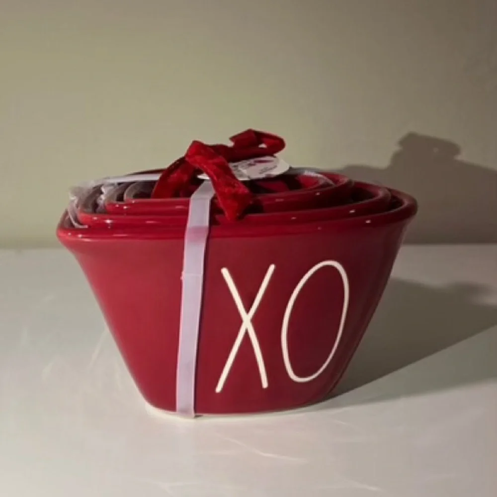 Rae Dunn heart XOXO measuring cups (BUY NOW) - Picture 2 of 7